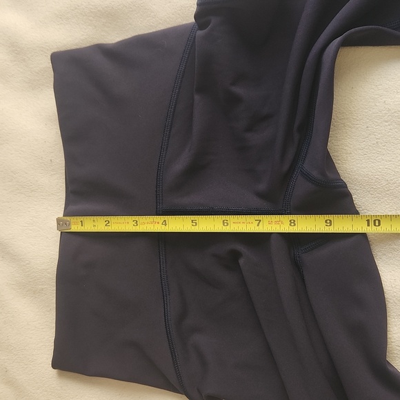 Lululemon Train Times Crop 17" Size 2 Navy - Picture 13 of 13